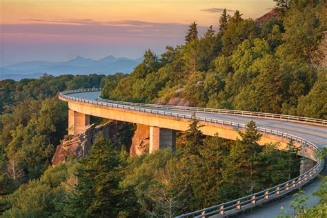 Blue Ridge Parkway Drive The Ultimate Road Trip Southern Trippers