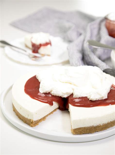 No sour cream cheesecake recipes. The Easiest No Bake Cheesecake Recipe with gelatin and ...