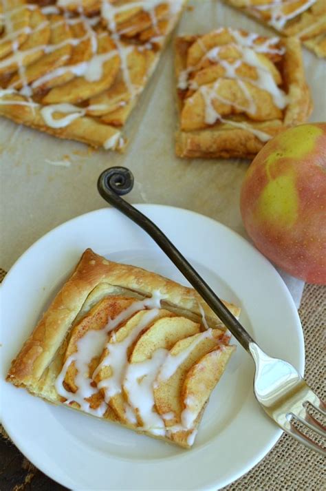 Simple Puff Pastry Apple Tart Is An Semihomemade Dessert Apple Puff Pastry Healthy Apple