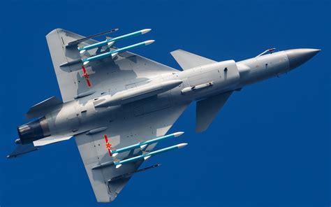 These fighter jets were originally designed to be lightweight interceptors. 壁纸 中国飞机，歼10B 2880x1800 HD 高清壁纸, 图片, 照片