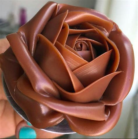 A Stunning Chocolate Rose 599x602 Foodporn