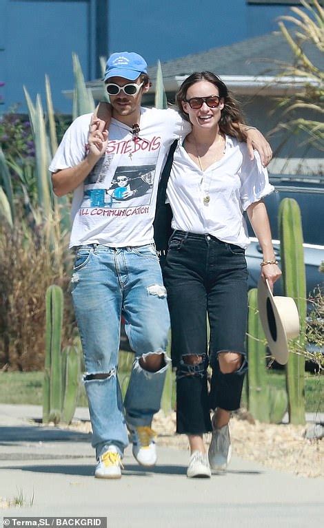 Harry Styles And Olivia Wilde Pack On The Pda While Taking A Stroll In