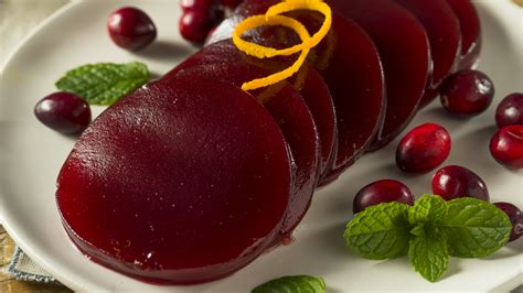 How Ocean Spray Turns Cranberries Into A Jellied Sauce