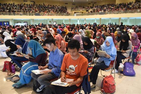 Ujian Sbmptn Panlok Surabaya Diikuti 60727 Peserta