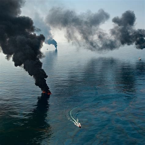 Bp Oil Spill Explosion Telegraph