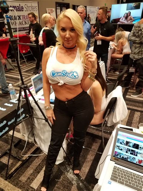 Rt Glenbelsnor Iammollycavalli Molly Cavalli Looking Stunning At Avn Https T Co