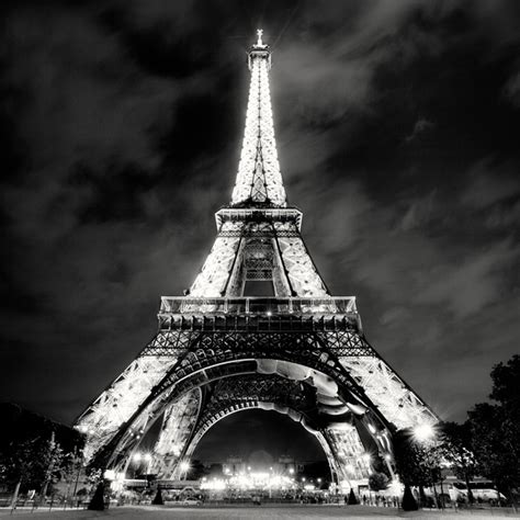 25 Beautiful Eiffel Tower Photography Images And