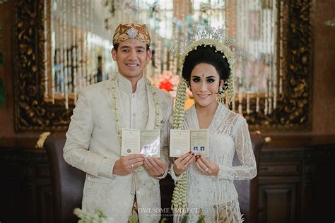 Pernikahan Adat Sunda Ala Gya Dan Tarra The Wedding The Bride Dept