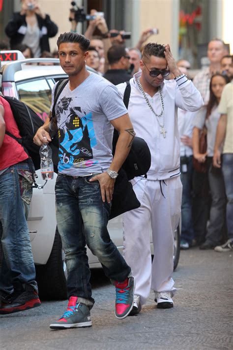 Jersey Shore Crew Lands In Italy To Finally Begin Taping 4th Season