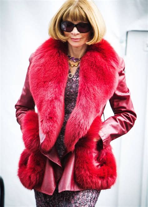 The Ultimate Anna Wintour Gifs For Fashion Week Fashion Anna Wintour