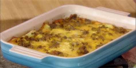 Trisha Yearwoods Breakfast Sausage Casserole Is Meaty Cheesy And A