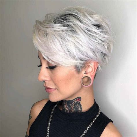The rest of the hair is a vibrant shade of salt and pepper, revealing the natural pink hue of your cheeks. Short Pixie Haircuts for Gray Hair - 18+