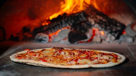 Including suggestions on toppings and how to eat it. The Ten Best Pizzerias in Naples, Italy- possibly the best ...