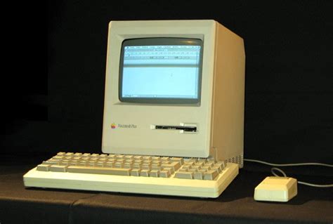The Evolution Of Apple Design Between 1977 2011 Honey