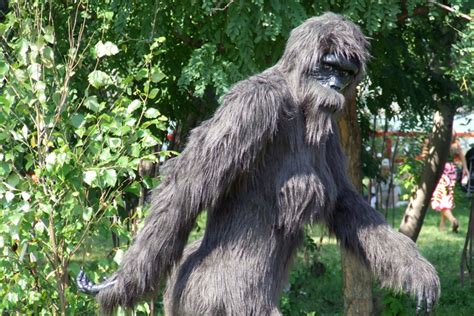 Theres A Bigfoot Festival Happening In Oklahoma And Youll Absolutely