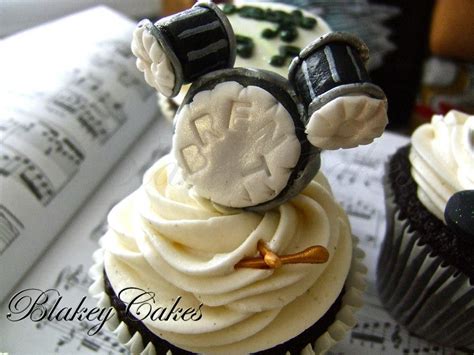 Drum Kit And Music Note Cupcakes For Your Inner Rocker