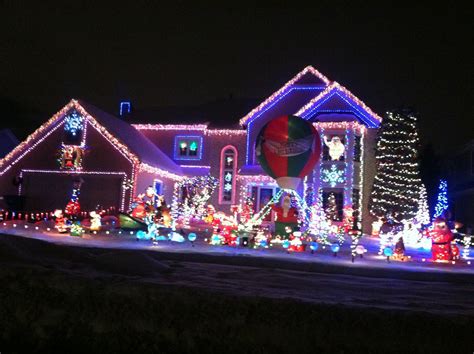 Holiday And Christmas Light Displays