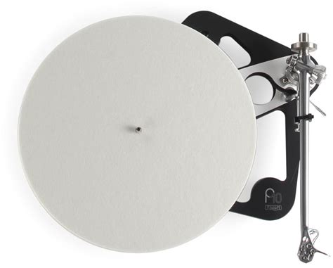 Rega Planar 10 Turntable