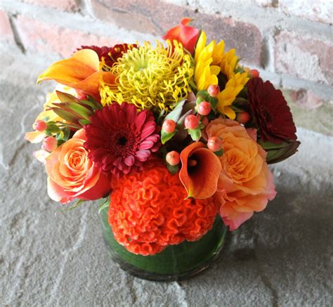 35 Best Fall Flower Arrangement Ideas Fresh Flowers Arrangements Wedding Flower Arrangements