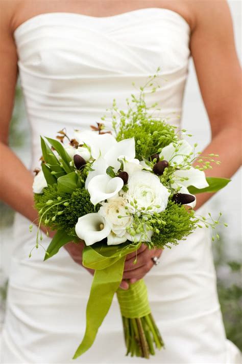 sonoma wedding by jesse leake photography lily bouquet wedding calla lily bouquet wedding