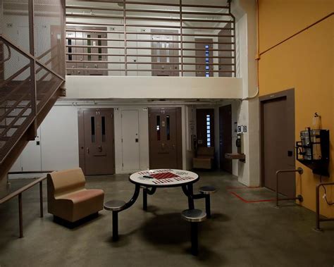 California Jails Use Kinder Approach To Solitary Confinement The Star
