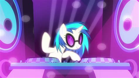 Image Dj Pon 3 Playing Club Music S6e9png My Little Pony