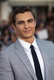 Dave Franco Height, Weight, Age, Girlfriend, Family, Facts, Biography