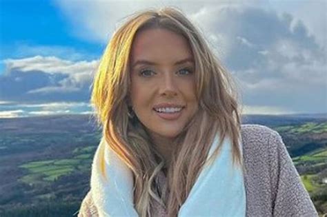 Love Islands Faye Winter Forced To Cancel Christmas Holiday After