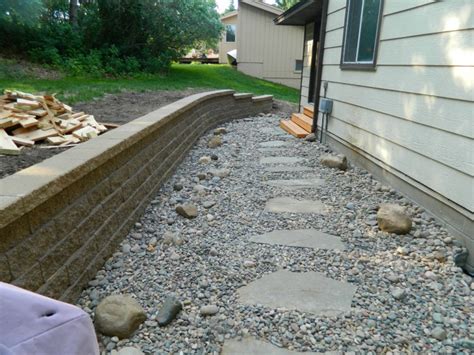 Retaining Walls Rosemount Mn Devine Design Hardscapes