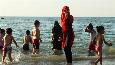 Burkini Clad Woman Forced To Disrobe On French Beach