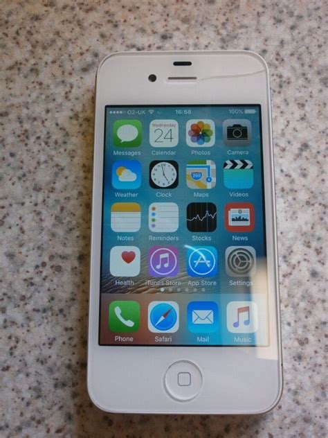 Apple Iphone 4s 16gb White In Grimsby Lincolnshire Gumtree