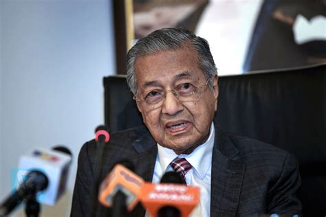Born 10 july 1925) is a malaysian politician who was the. Dr Mahathir resigns as Prime Minister | Borneo Post Online