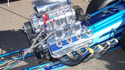 The block and heads are usually made by brad anderson or alan johnson. photos of the guzzler front engine dragster | Tecnica: Top ...