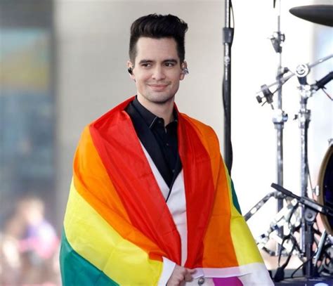 Panic At The Disco Frontman Brendon Urie Comes Out As Pansexual Metro News