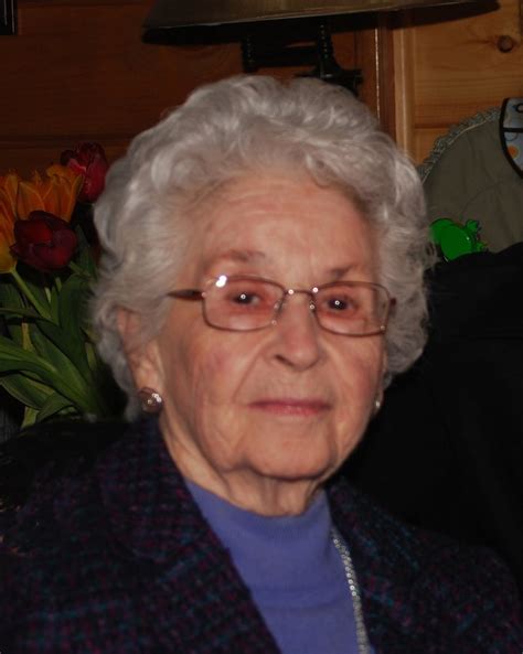 Obituary Of Betty J Reynolds Piddock Funeral Home Inc Serving