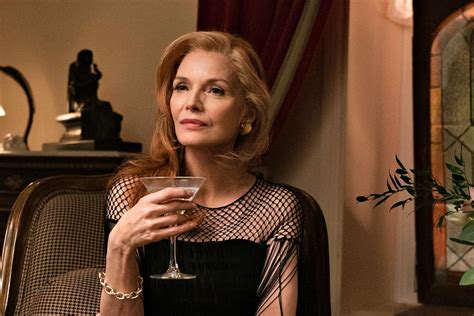 French Exit Review Michelle Pfeiffer Faces Mortality