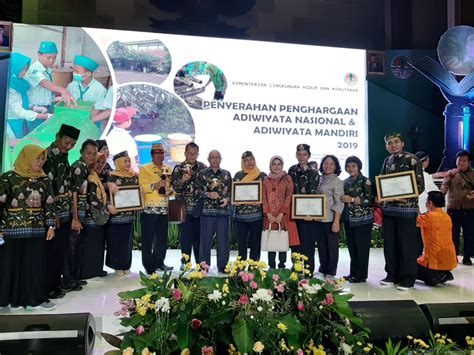 Kalimantan Tengah Raih Penghargaan Adiwiyata Nasional Dan Adiwiyata