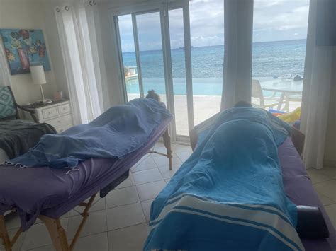 St Maarten/St Martin Full Body Massage Services at Zenology Spa