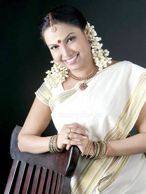 Tamil Serial Actress Usha Hot Jzamiss