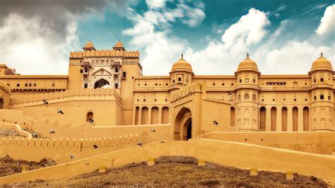 Amer Fort Jaipurs Surreal Beauty