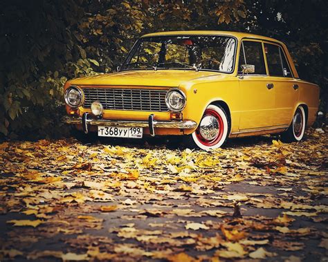 Download Autumn Cars Wallpaper 1280x1024 Wallpoper 323038