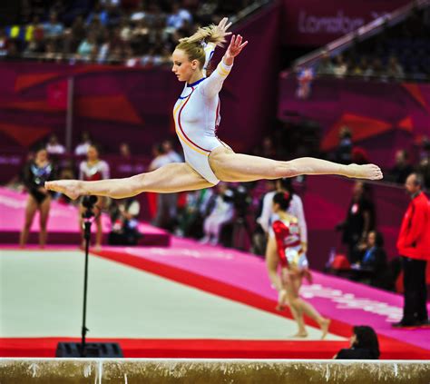 Download Gymnastics Sports Wallpaper