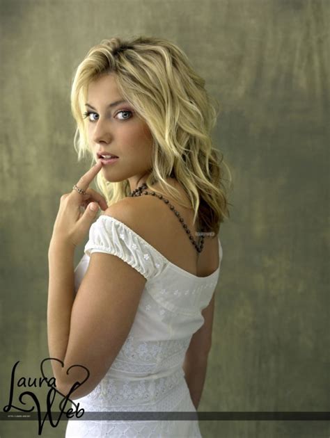 Pictures Of Laura Ramsey