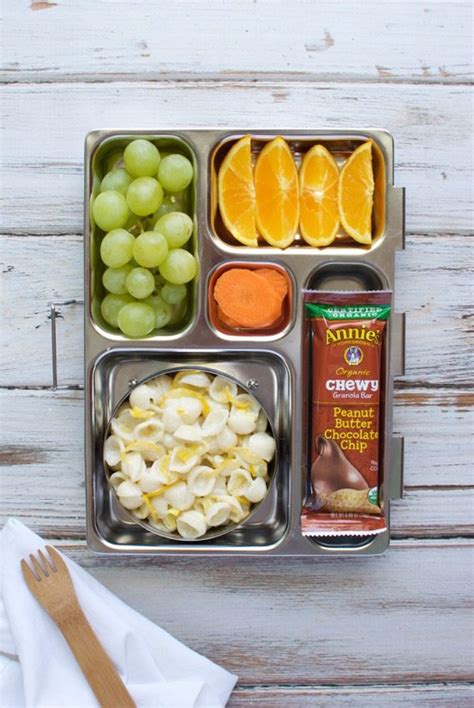 This guide to assembling a healthy lunch, together with the long list of component ideas, will hopefully make the a healthy lunch should ideally include a serving of each food group. 6 Must-Have Items for Easier School Lunches - Eating Made Easy