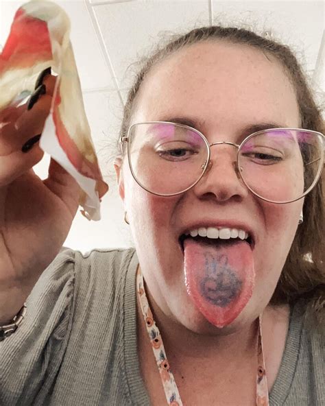 Tongue Tattoo That Are Beautiful