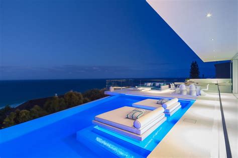 Azure House By Chris Clout Design Luxury Beach House Contemporary
