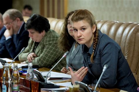 maria butina espiã russa presa nos eua é condenada a 18 meses de prisão rota news
