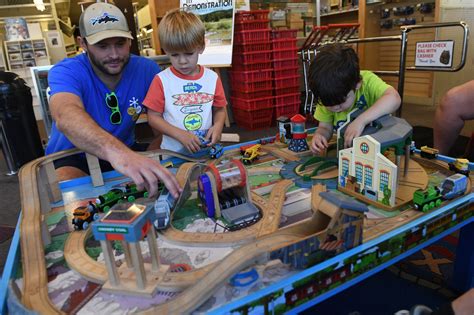 Worlds Largest Model Train Store Caboose Hobbies Set To Close In