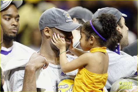 Kobe Bryants 13 Year Old Daughter Gianna Dies In Helicopter Crash With
