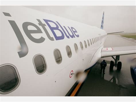 Jetblue To Temporarily Suspend Flights To Ri Coronavirus Cranston
